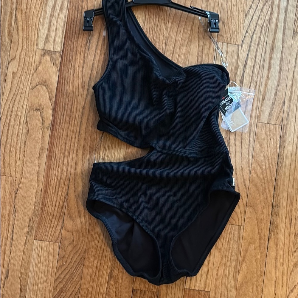 Black One-Shoulder Swim One Piece - Picture 2 of 5